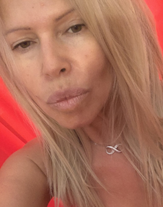 54 Year Old Buenos Aires, Argentina Woman